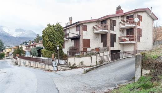 Castel di Sangro, tipica casa di montagna in vendita